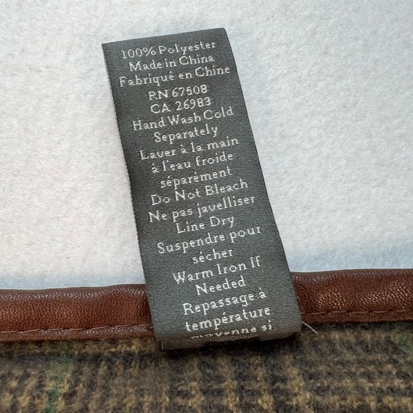 Vince Camuto Poncho Cape Plaid Brown Buckle British Heritage Academia Classic OS - Picture 9 of 12